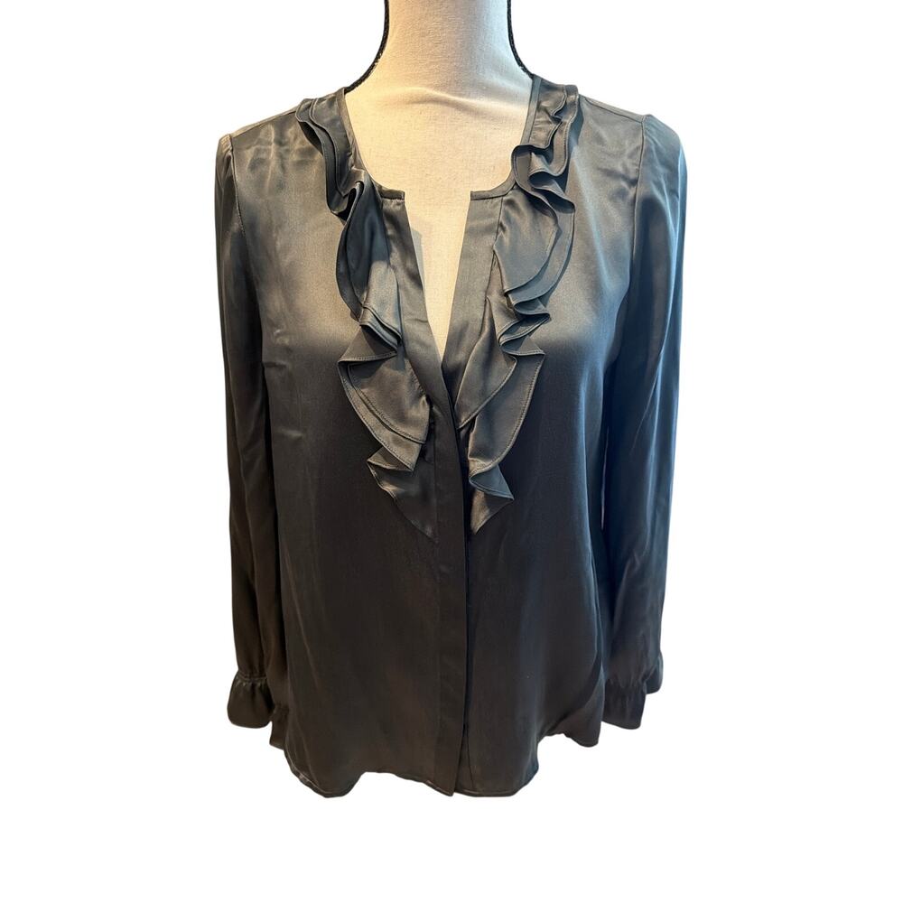 ⭐️ Women’s Joie Gray 100% Silk Ruffled Top Size Medium Office Career Church